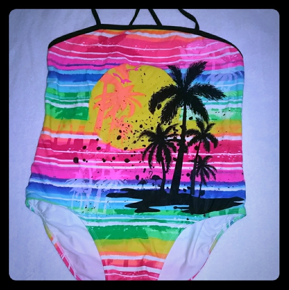 One piece swim suit